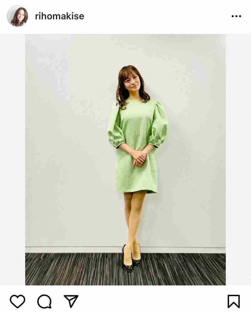 牧瀬里穂 本当に49歳 ミニスカワンピ姿に 膝上スカート眩しい いつまで可愛いんですか の声 Girls速報