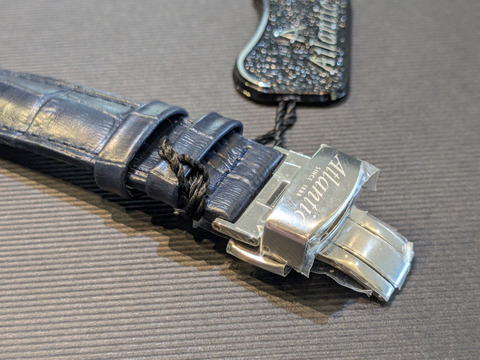 PXL_20251128_024121295-1