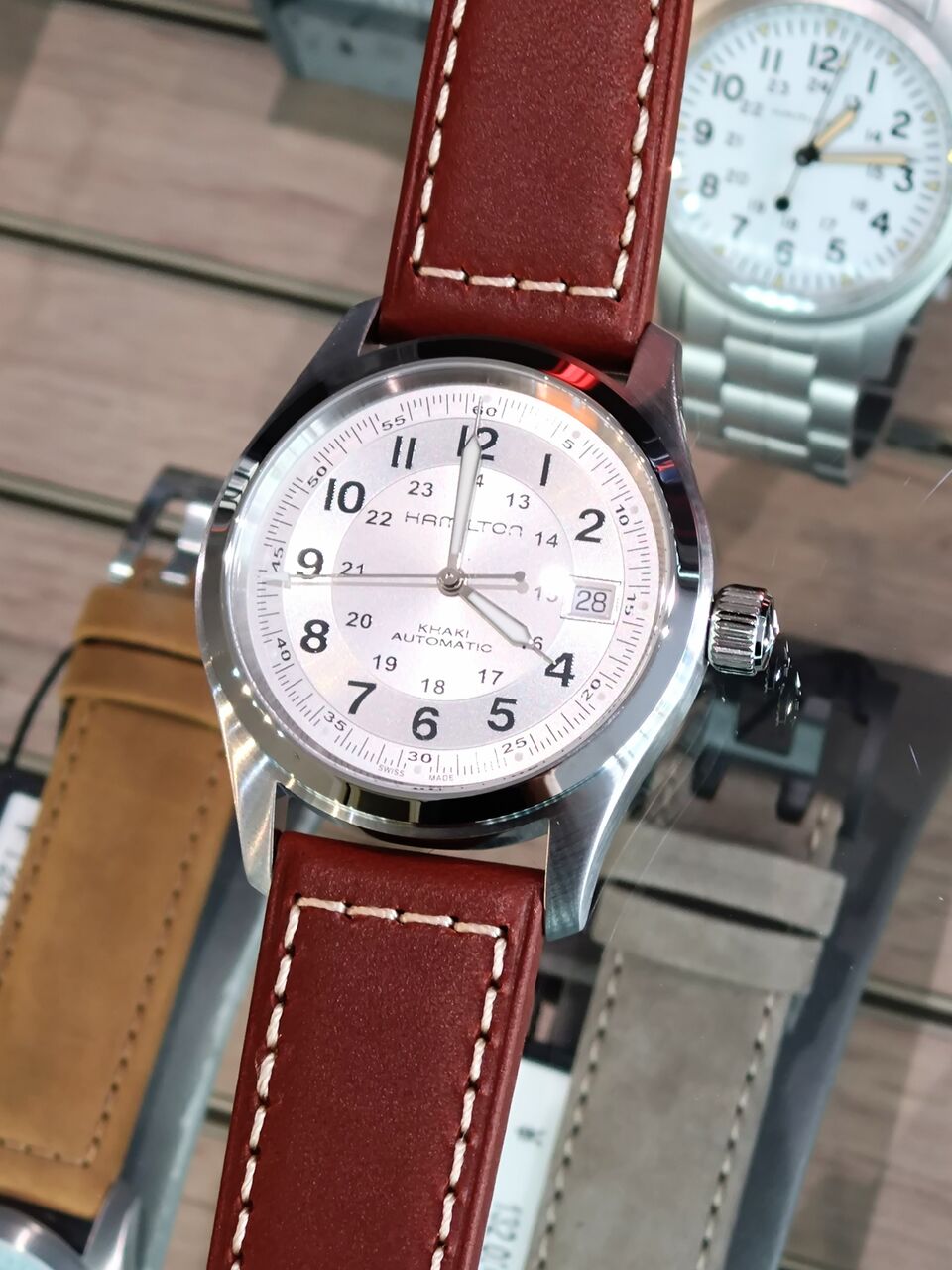 カーキフィールド】シリーズ、2割以上値上がりするモデルも多いです