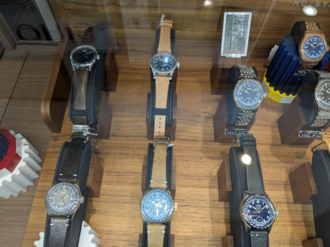 PXL_20250321_045544421-1