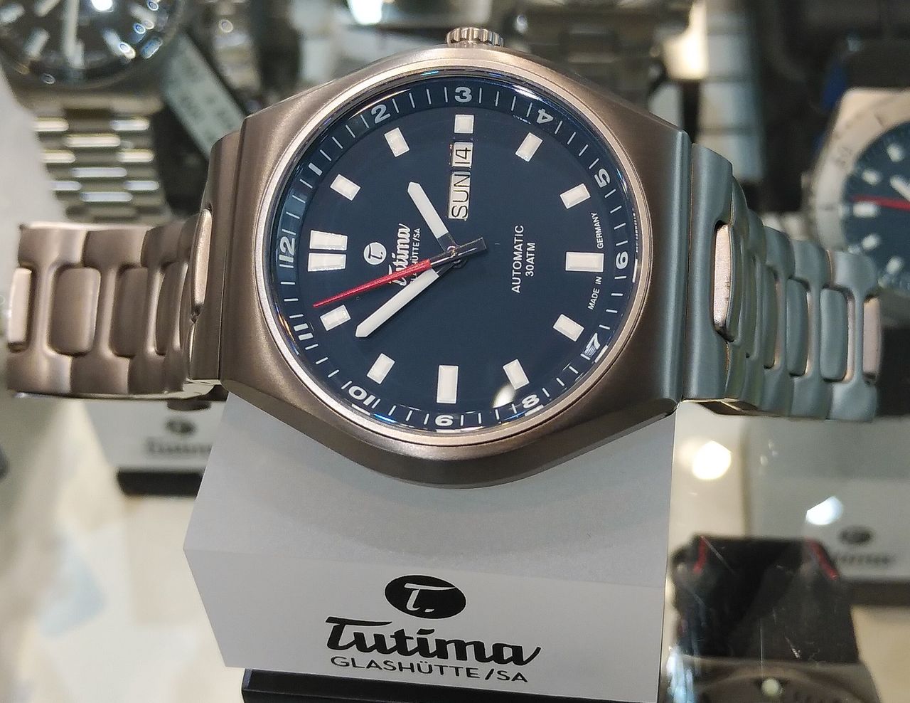 M2コーストライン】有機的なセクシーさ【チュチマ】 : QUELLE HEURE