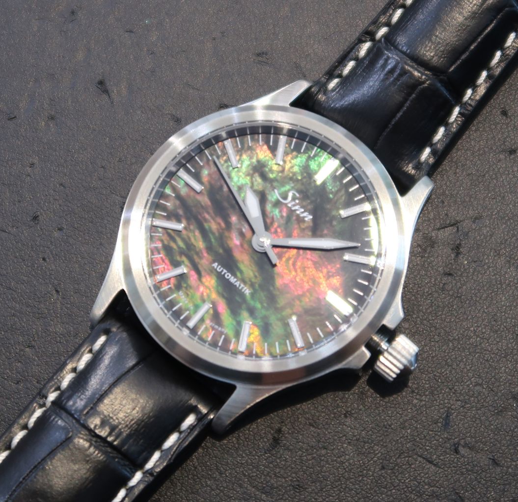 556.I.Perlmutt.S】Sinn ブラックマザーオブパール : QUELLE 556.I.Perlmutt.S】Sinn ブラックマザーオブパール : QUELLE