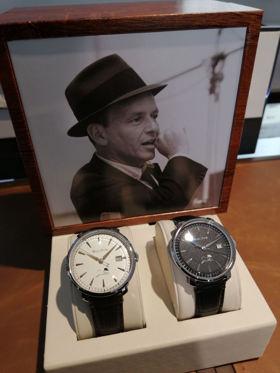BULOVA/ブローバ】偉大なミュージシャン 【フランク・シナトラ BULOVA/ブローバ】偉大なミュージシャン 【フランク・シナトラ