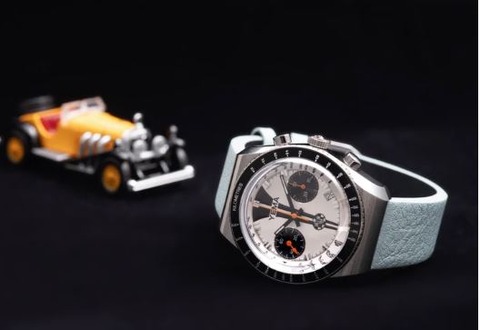 ym2