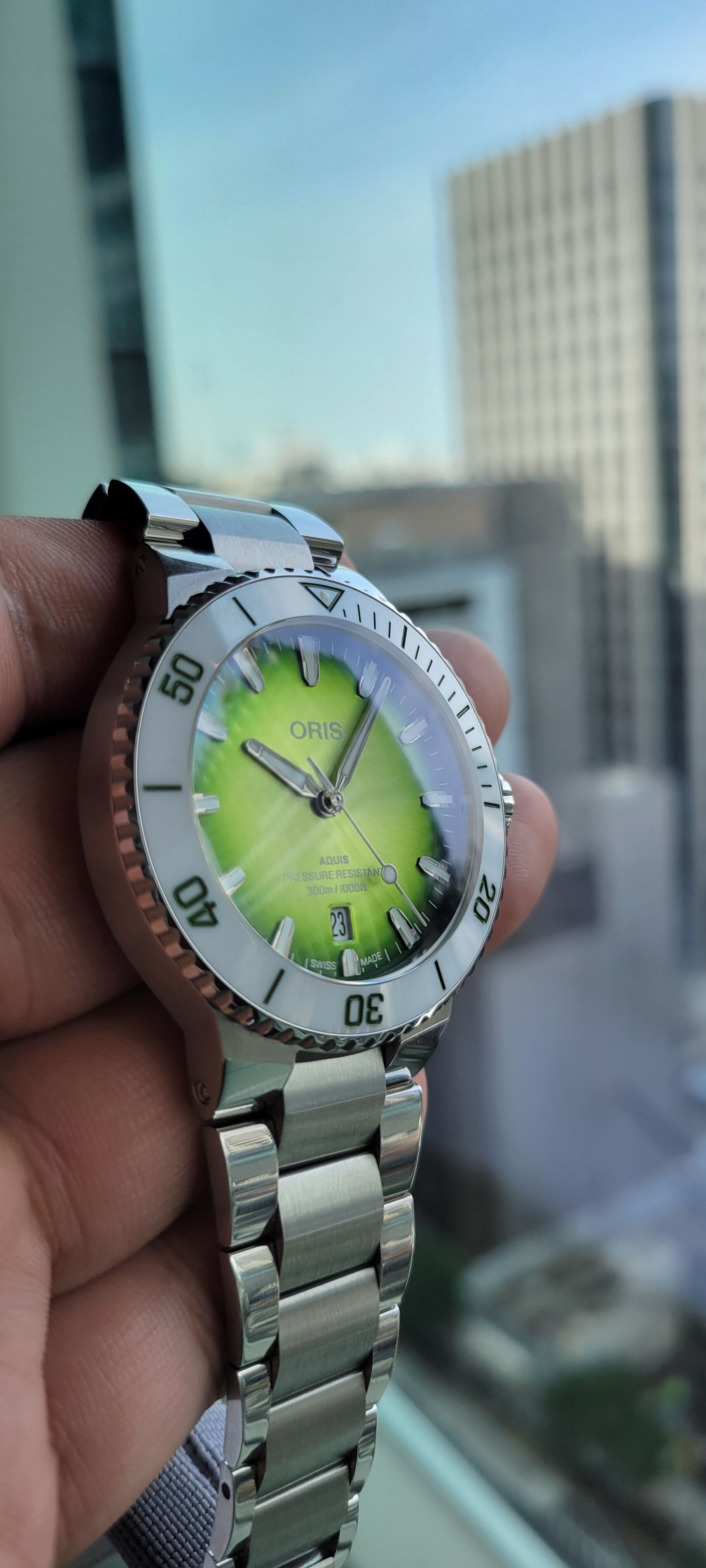 ∀美品 オリス ブラック グリーン ORIS SWISS 17石 機械式手巻き アンティーク 腕時計 ビンテージ スイス  速報ORIS 夏のテイスト(限定)赤or緑 予約開始 : QUELLE HEURE