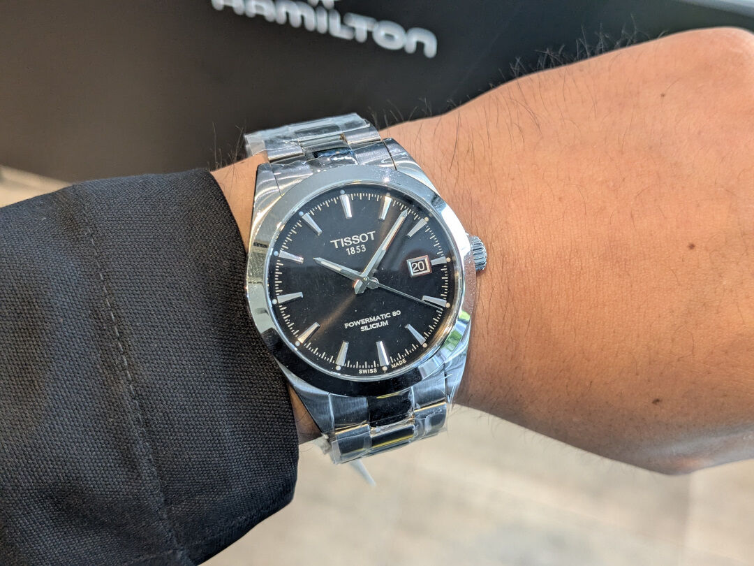 TISSOT ジェントルマン 40mm Tissot】堅苦しくない上質さ。現代のライフスタイルに寄り添う