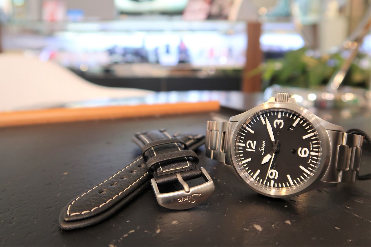 856.B.STN】旬の無い時計。希少モデル再入荷！ : QUELLE HEURE -ケルエ