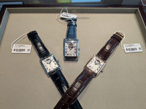 PXL_20251003_030241543-1