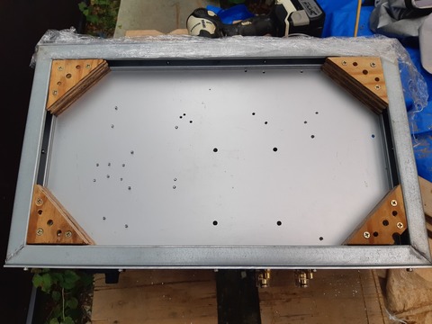 底板取付アダプター