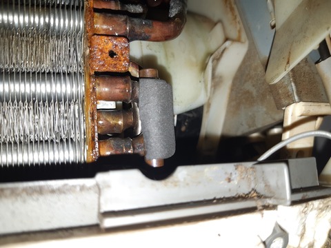 代品センサーの取り付け