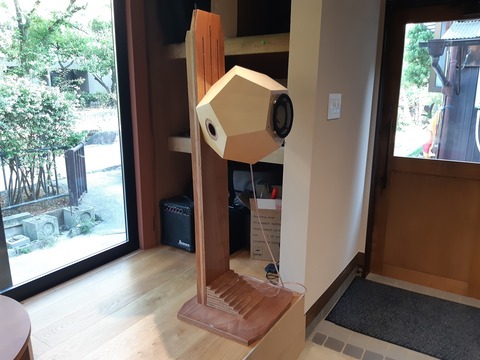 02 スピーカーの佇まい02