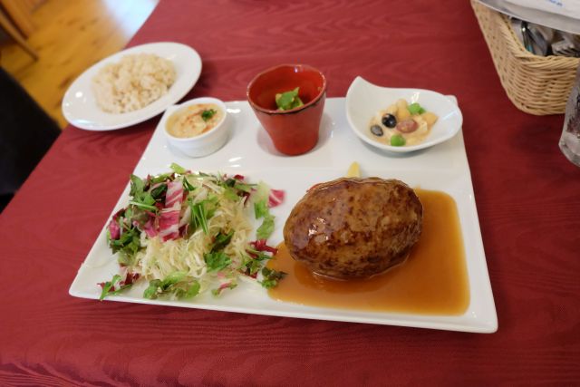 ジューシーハンバーグ 児島 うめじゃろ すすむの食べ歩き備忘録