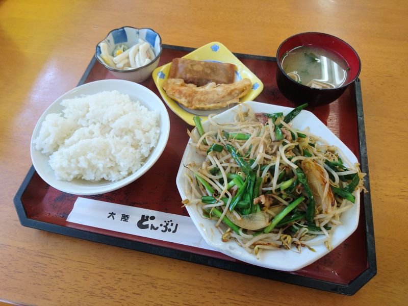 豪快なワンコイン定食 大陸どんぶり すすむの食べ歩き備忘録 豪快なワンコイン定食 大陸どんぶり すすむの食べ歩き備忘録
