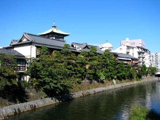 松川沿い