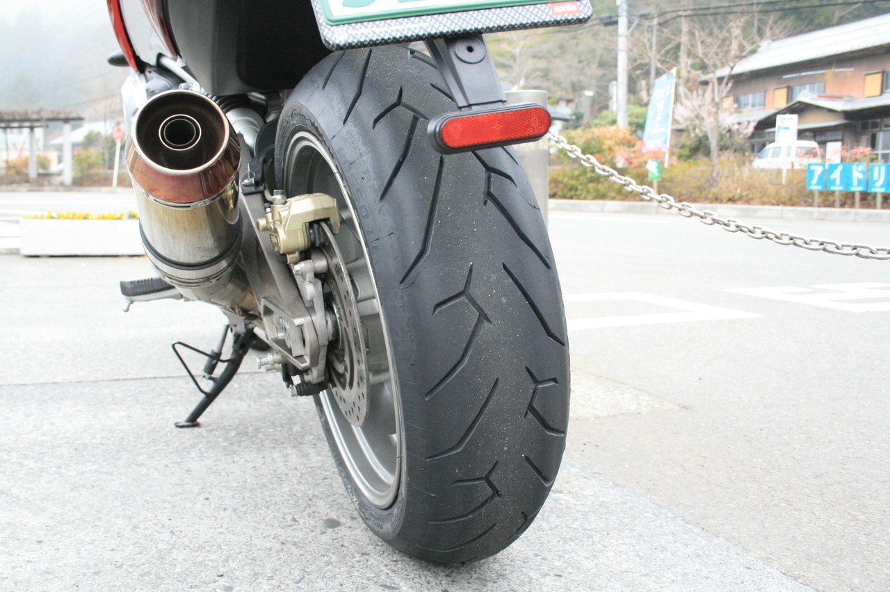 タイヤ交換 Pirelli Diablo Rosso Ii 旧ａｔスポーツ Bw Sログ
