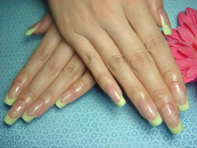 黄緑 フレンチスカルプ 練馬ネイルサロン Honey Nail のネイルブログ