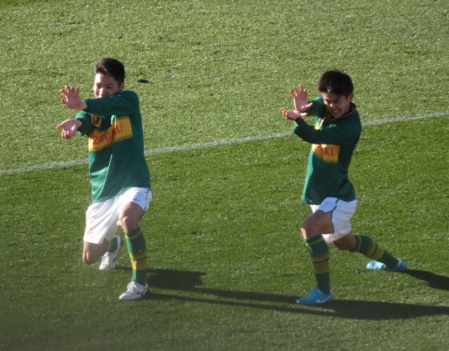 サッカー 決勝での青森山田ギニュー特戦隊のポーズなし サッカー速 サッカー 決勝での青森山田ギニュー特戦隊のポーズなし サッカー速