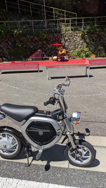 F5742BE9-6E1B-4624-B2F2-C47EB24CB3B6