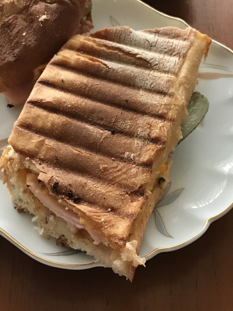 AED54F82-E06F-4AFA-96B8-5FCEEC211895