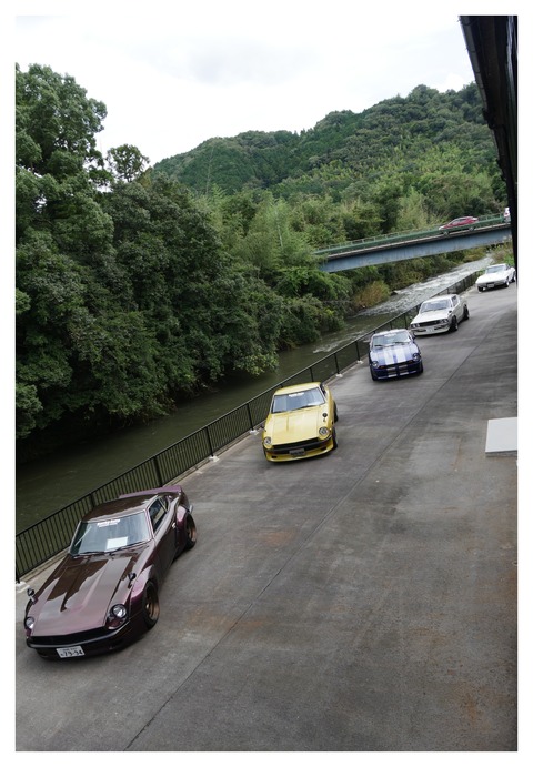 98128666-813E-464D-9EF0-262C5BDD1E0E