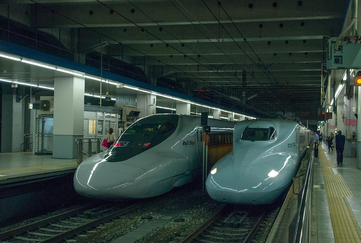 電車で博多に行ったので新幹線を撮影(^_^;)…700系レールスター、700系ドクターイエロー他 : 写真を撮るということ山口県(旧:野鳥を ...
