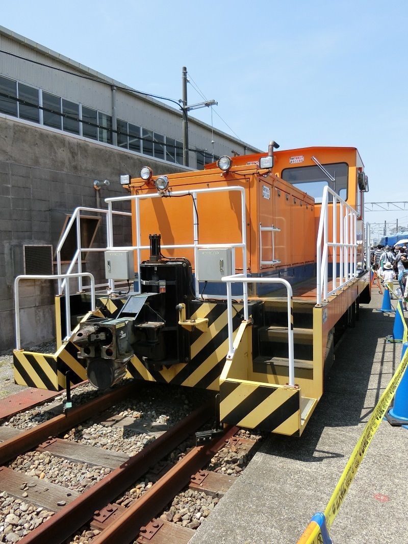 働くjr アント工業株式会社 鉄道用車両移動機と 日本車両 鉄道用車両移動機 ラビットのブログ