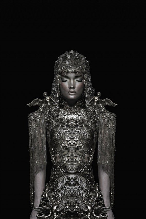 眠る美しい銀の騎士 Garjan Atwood 2