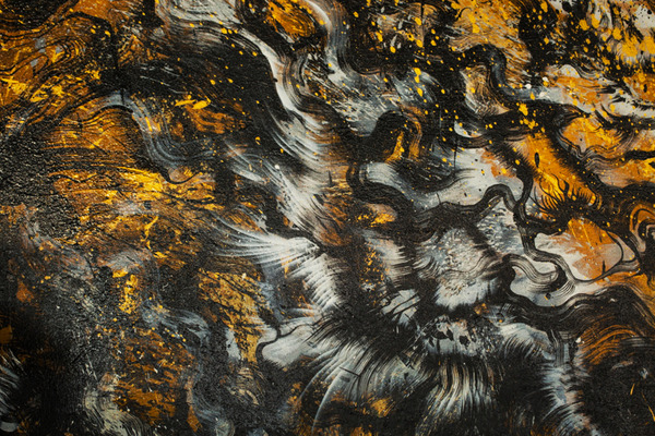 大迫力 巨大な虎をダイナミックに描いた躍動感溢れる絵画
