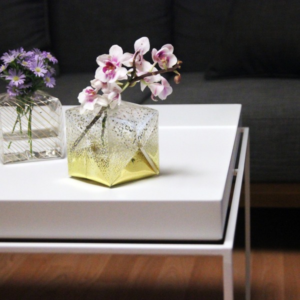 O2 Vase 折り紙の紙風船みたいに膨らませる花瓶 O2 Vase 折り紙の紙風船みたいに膨らませる花瓶