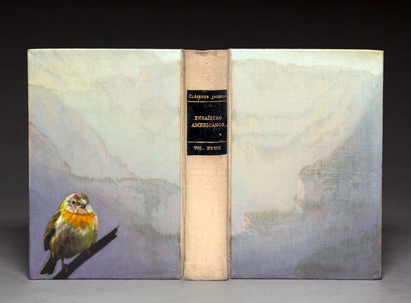 古本を使って制作された野鳥の肖像画と生息地の彫刻 4