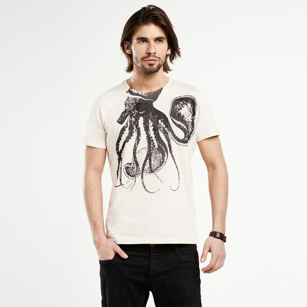 タコTシャツ