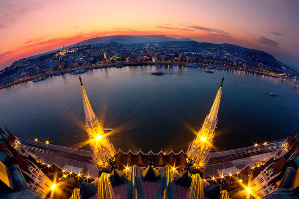 壮観！ハンガリーの首都ブダペストの美しい都市景観の写真 (10)