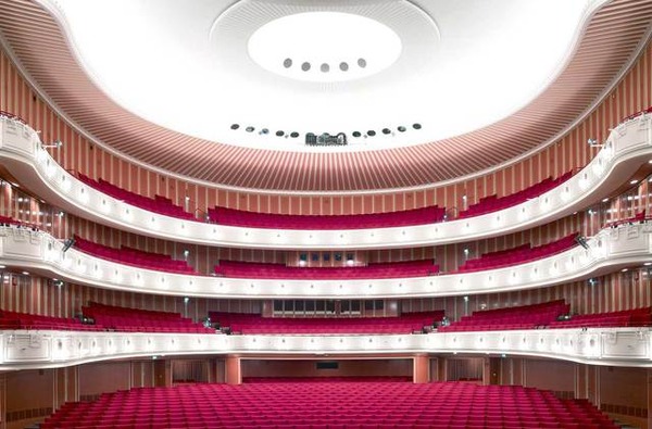 世界の公共施設の建築写真 Candida Hofer 2