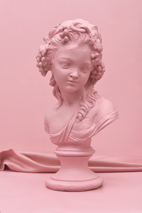 ピンクモノクローム、ミズラヒカロライナ Carolina Mizrahi 2
