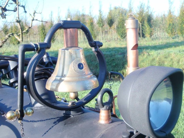 蒸気機関で走るバイク 8