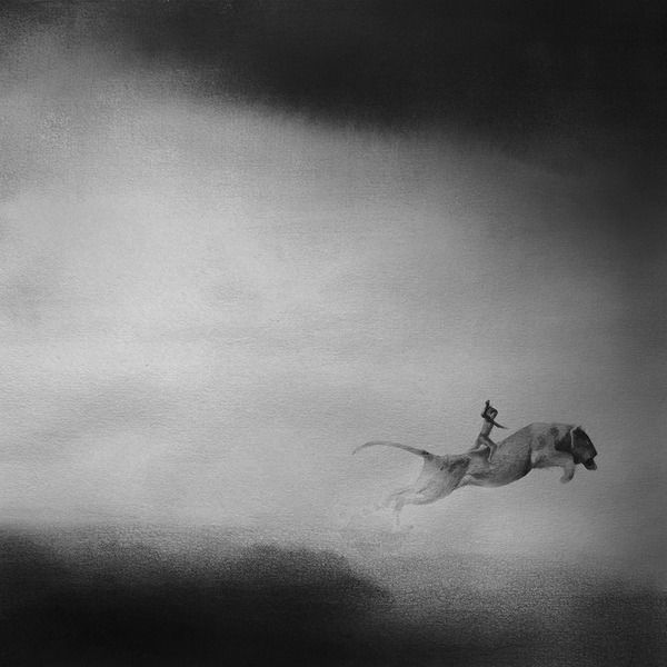動物と少年のモノクロ絵画 Elicia Edijanto (6)