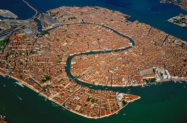 Yann Arthus Bertrand