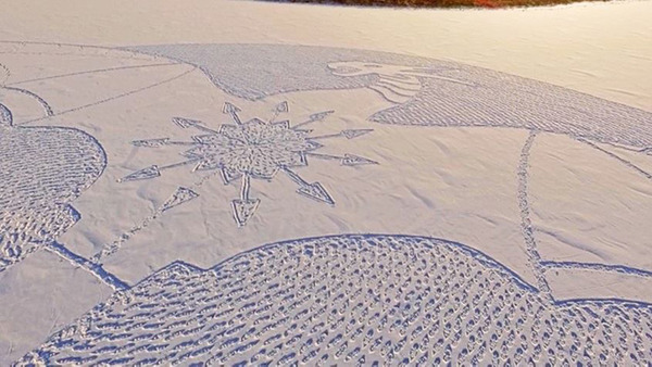 ロシアの雪原に巨大な竜の地上絵が現る！雪を踏んで描かれた竜 (3)