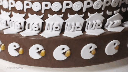 動くチョコレートケーキ!回転するとアニメになるゾエトロープ (3)