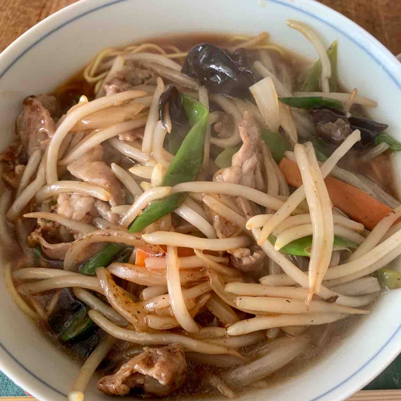 今日のお昼ごはん 肉野菜炒めラーメン Rabirabi Diary 今日のお昼ごはん 肉野菜炒めラーメン Rabirabi Diary