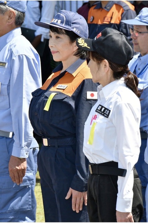 【悲報】高市早苗、突如爆乳化wwwww（※画像あり）