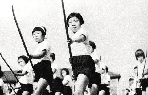 【画像】昭和のヤリサー、ガチでめちゃめちゃエ□かったｗｗｗｗｗｗｗｗｗ