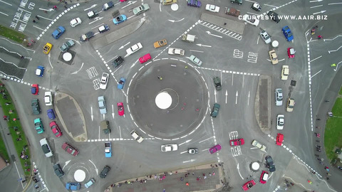 Huge round. The biggest Roundabouts. Шарджа j Electronics Roundabout. The biggest Roundabout in the World. Roundabouts in London.