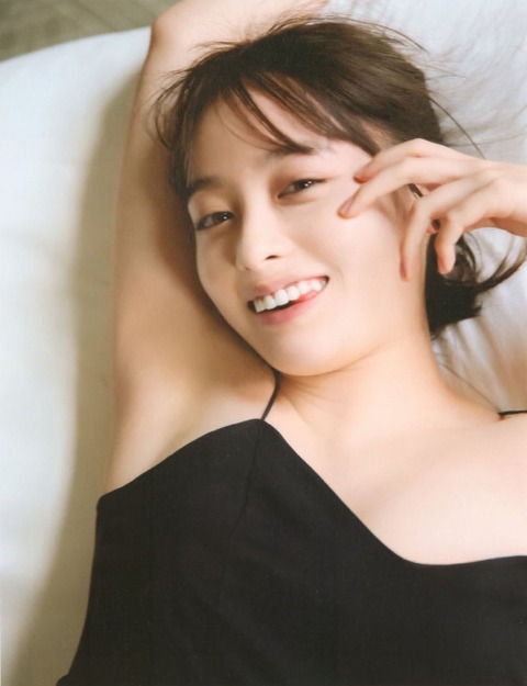 【画像】 橋本環奈さん(２０)のワキがエチエチすぎると話題にｗｗｗｗｗｗｗｗｗｗｗ