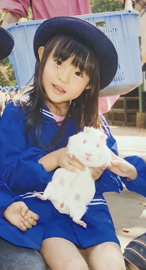 【画像】５歳→２１歳の少女の変化ｗｗｗｗｗｗｗｗｗ