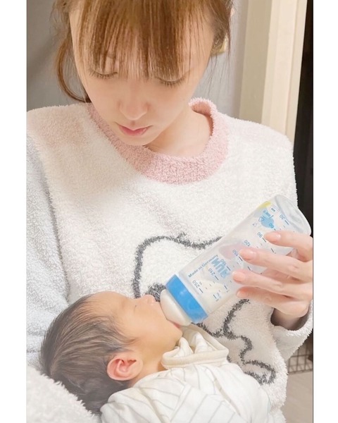 【画像】深田恭子さん授乳中の姿を公開ｗｗｗｗｗｗｗｗｗｗｗ
