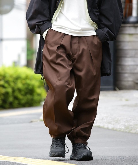 【悲報】あのバキズボンが若者の間で流行語するｗｗｗｗｗ （※画像あり）