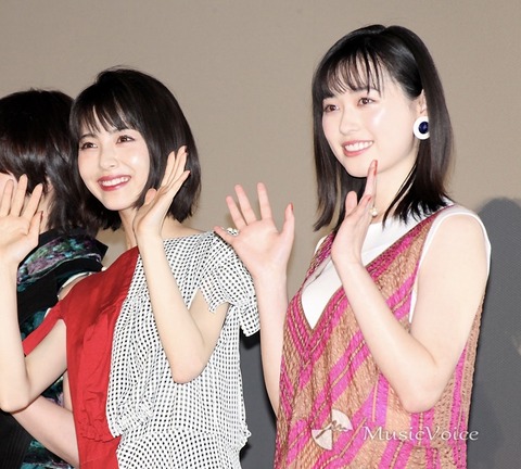 【画像】福原遥さん、痩せ型なのに二の腕はムッチムチｗｗｗｗｗｗｗｗｗ
