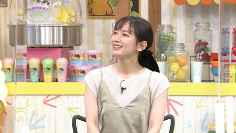 【画像】吉岡里帆(29歳)、流石に厳しいか…
