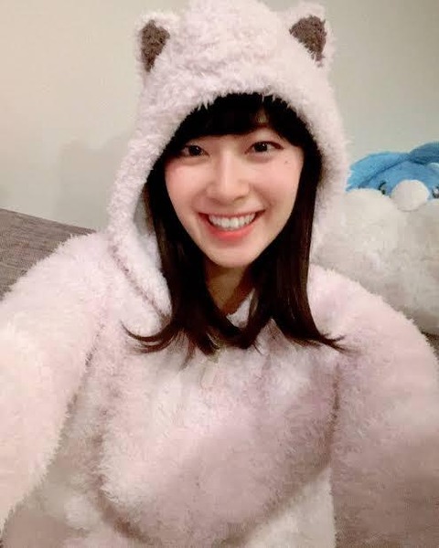 【画像】アラサー女性「子ども向けのパジャマ着てみた！私は若い！！」